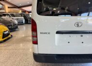 Toyota Hiace DX KDH201 DIESEL With Wooden Floor