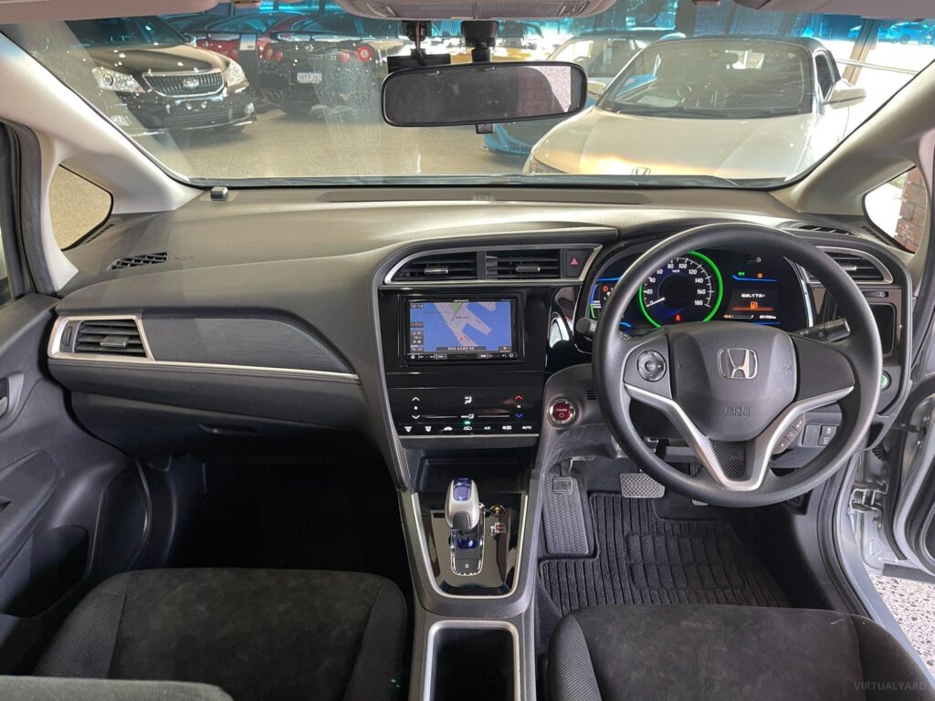 2015 Honda Shuttle HV Hybrid GP7