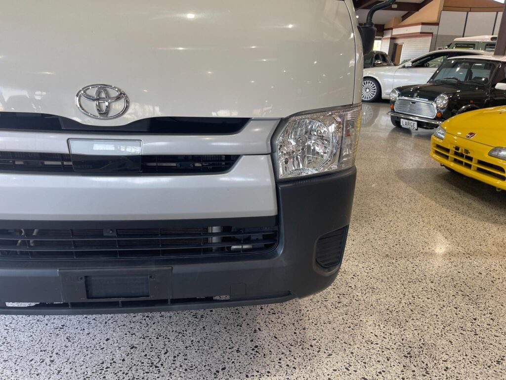 2018 Toyota Hiace DX LWB GDH201