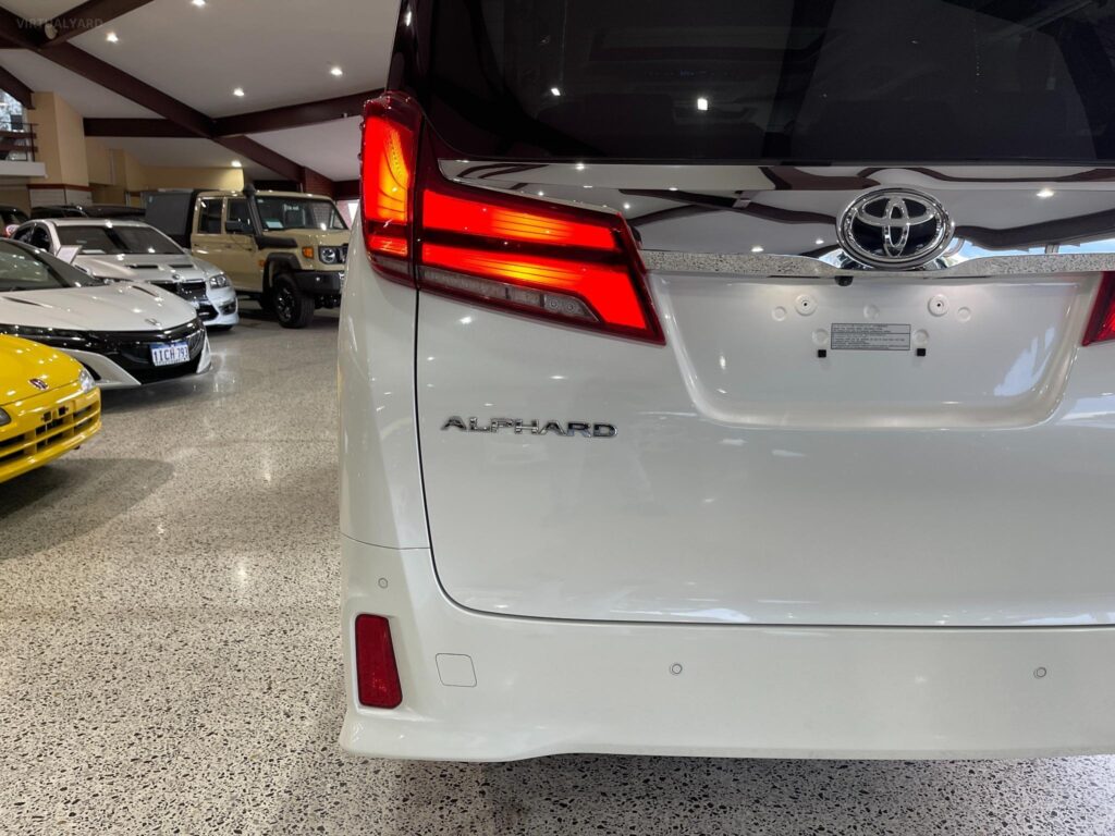 2018 Toyota Alphard SC V6 GGH30
