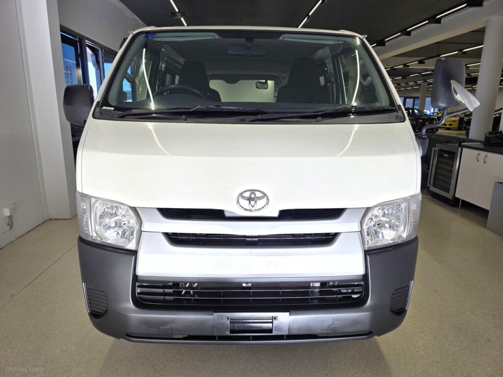 2017 TOYOTA HIACE DX KDH201