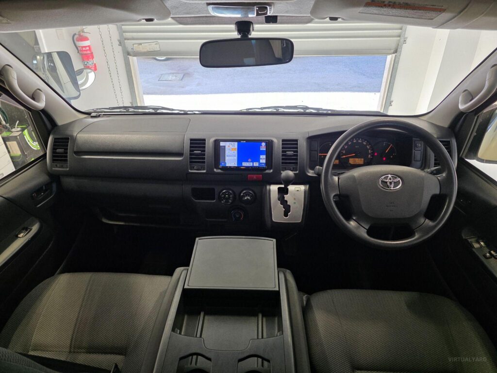 2017 TOYOTA HIACE DX KDH201