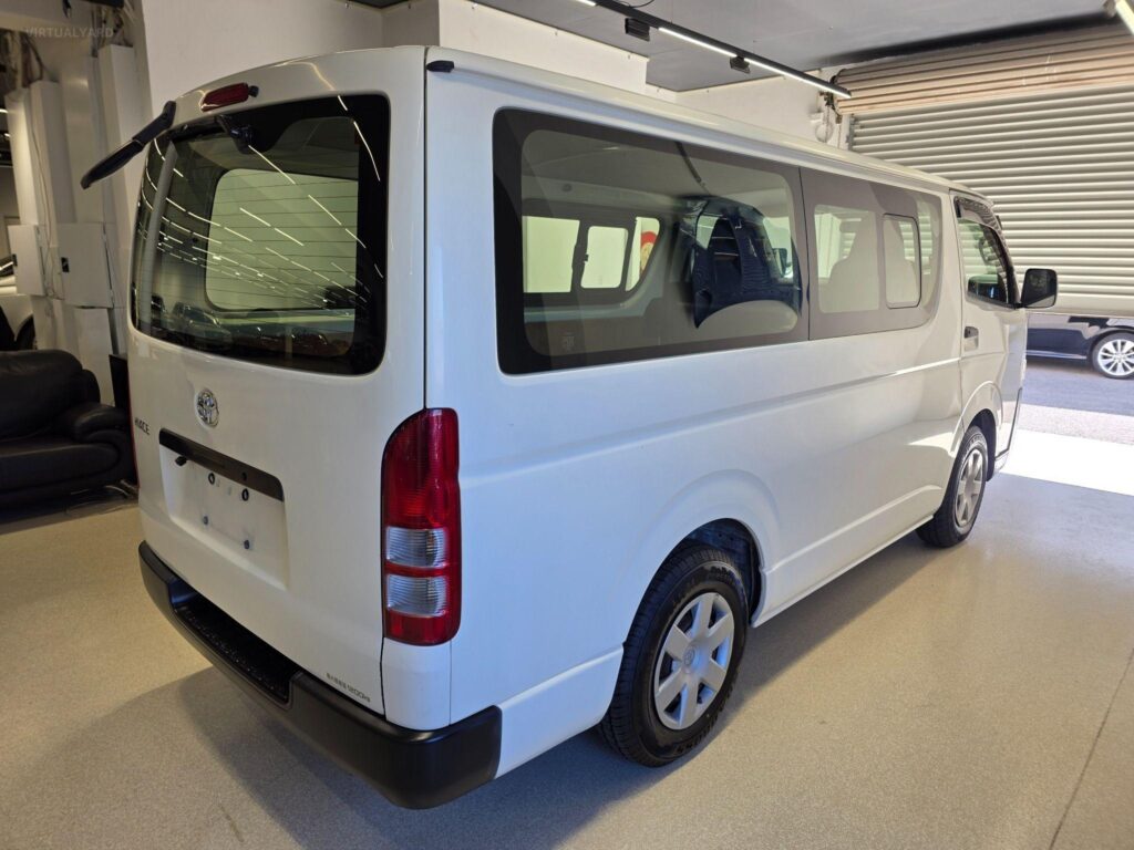 2017 TOYOTA HIACE DX KDH201