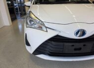 2017 TOYOTA VITZ HYBRID F 2WD NHP130
