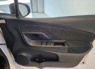 2017 TOYOTA VITZ HYBRID F 2WD NHP130