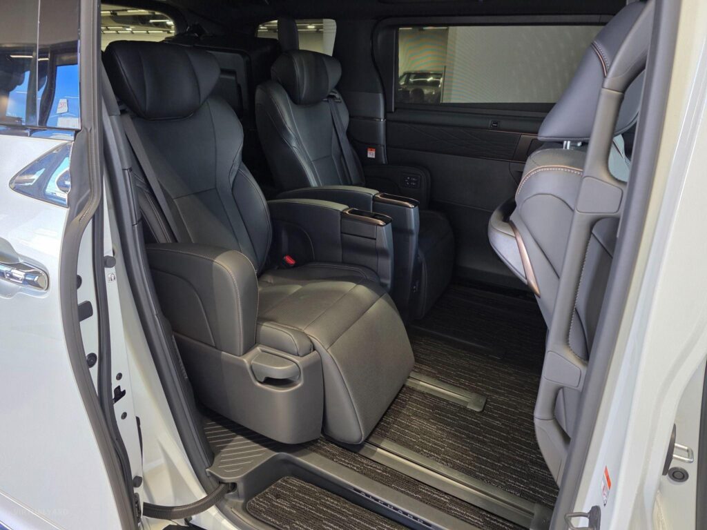 2024 TOYOTA ALPHARD Z AGH40