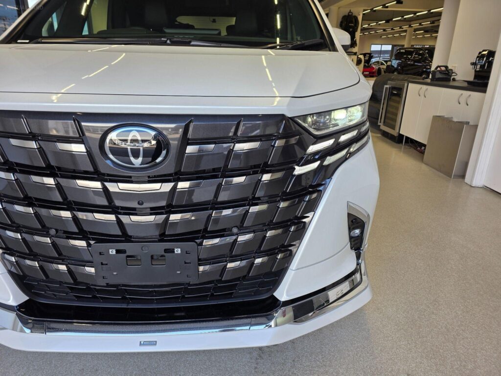 2024 TOYOTA ALPHARD Z AGH40