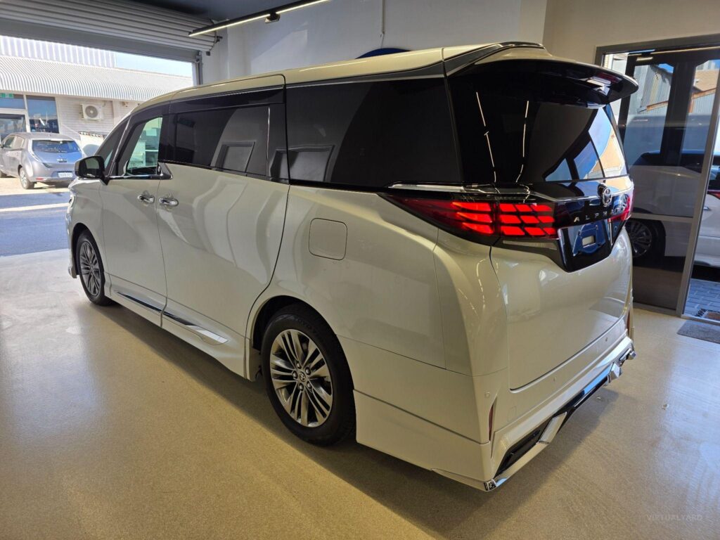 2024 TOYOTA ALPHARD Z AGH40