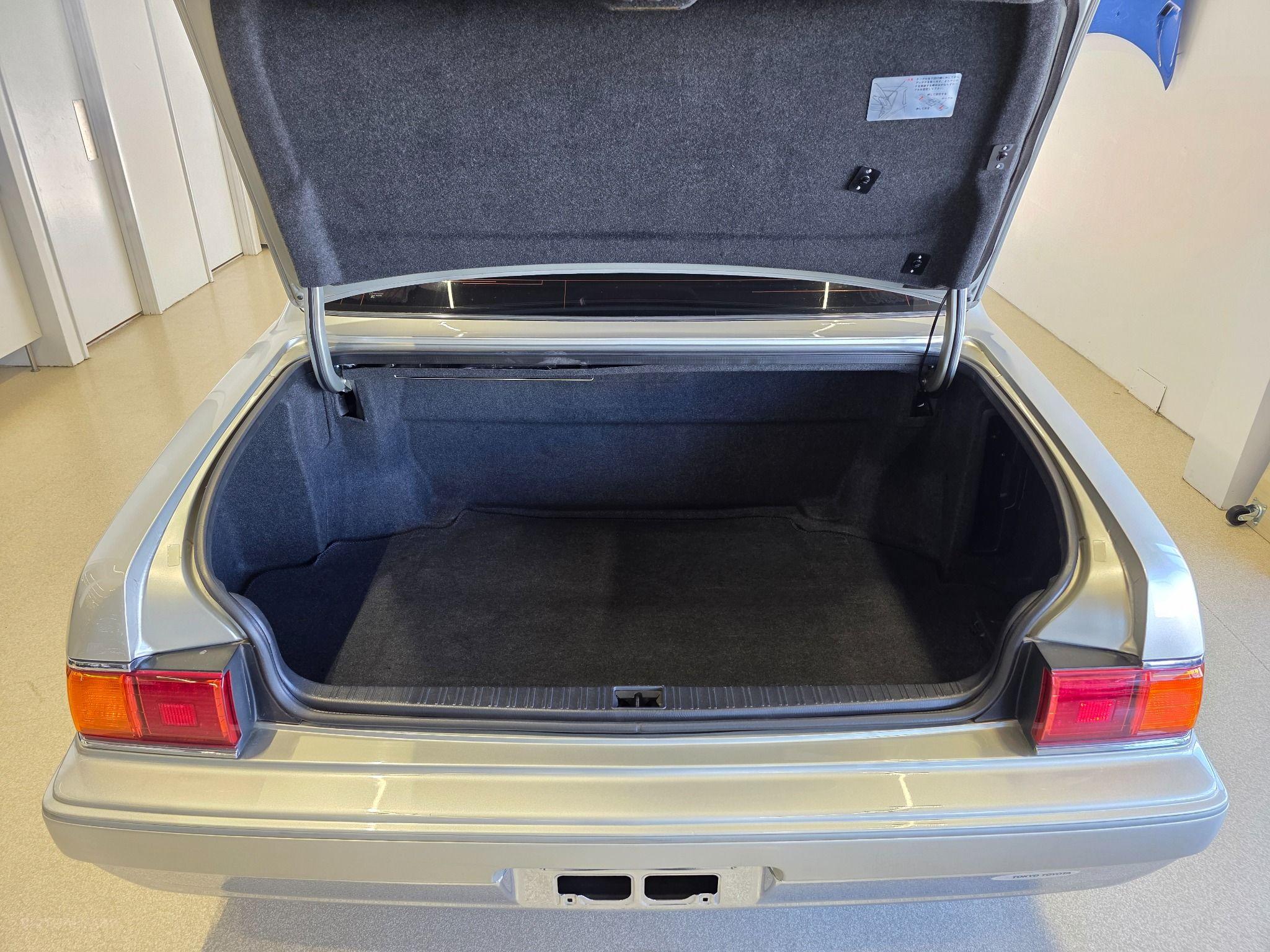 2006 TOYOTA Century V12 GZG50