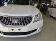 2010 TOYOTA CROWN MAJESTA G-TYPE URS206