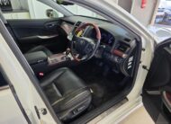 2010 TOYOTA CROWN MAJESTA G-TYPE URS206