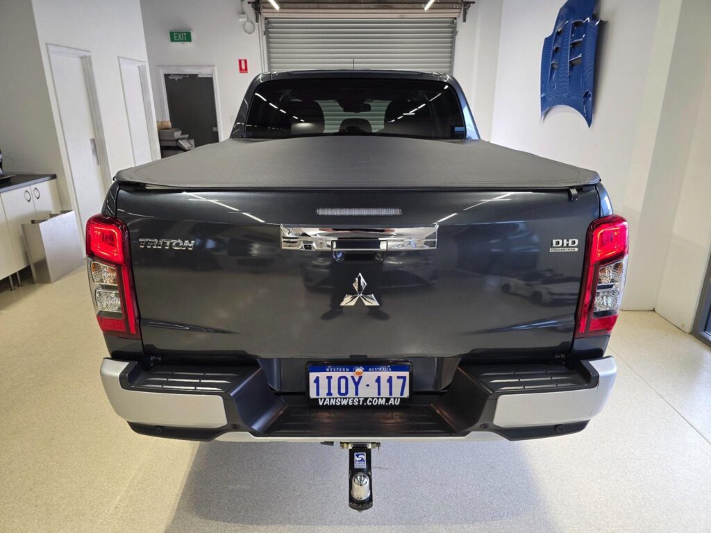 2021 MITSUBISHI TRITON GLX-R (4×4) MR MY21