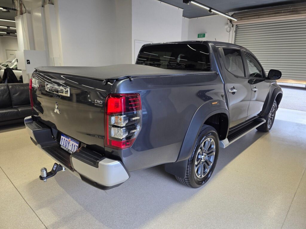 2021 MITSUBISHI TRITON GLX-R (4×4) MR MY21
