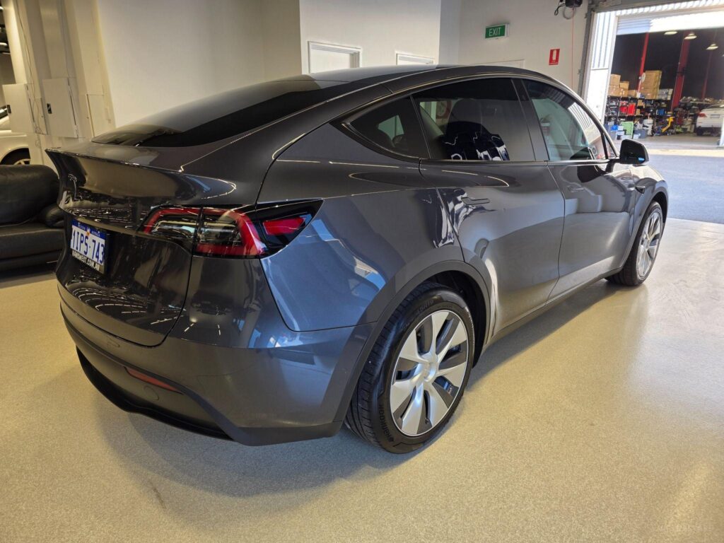 2022 TESLA MODEL Y REAR-WHEEL DRIVE MY22
