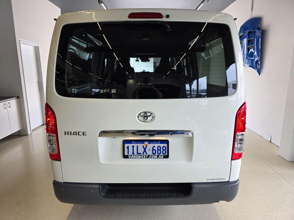 2023 Toyota Hiace DX GL PACKAGE TRH200