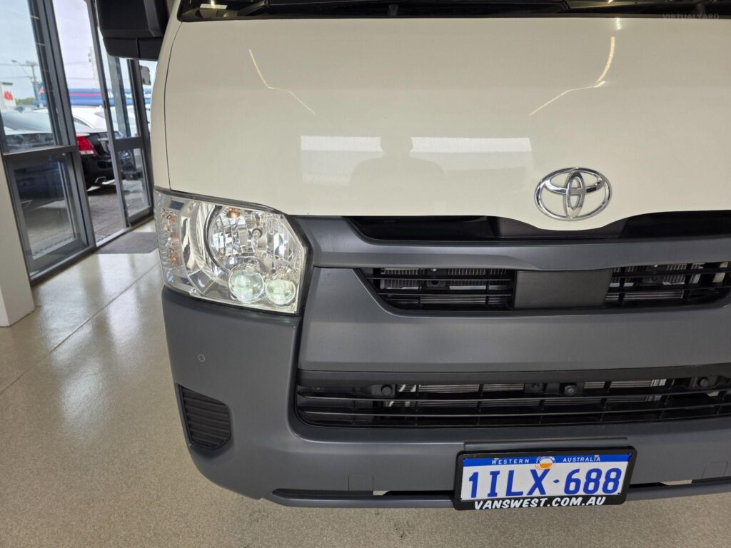 2023 Toyota Hiace DX GL PACKAGE TRH200