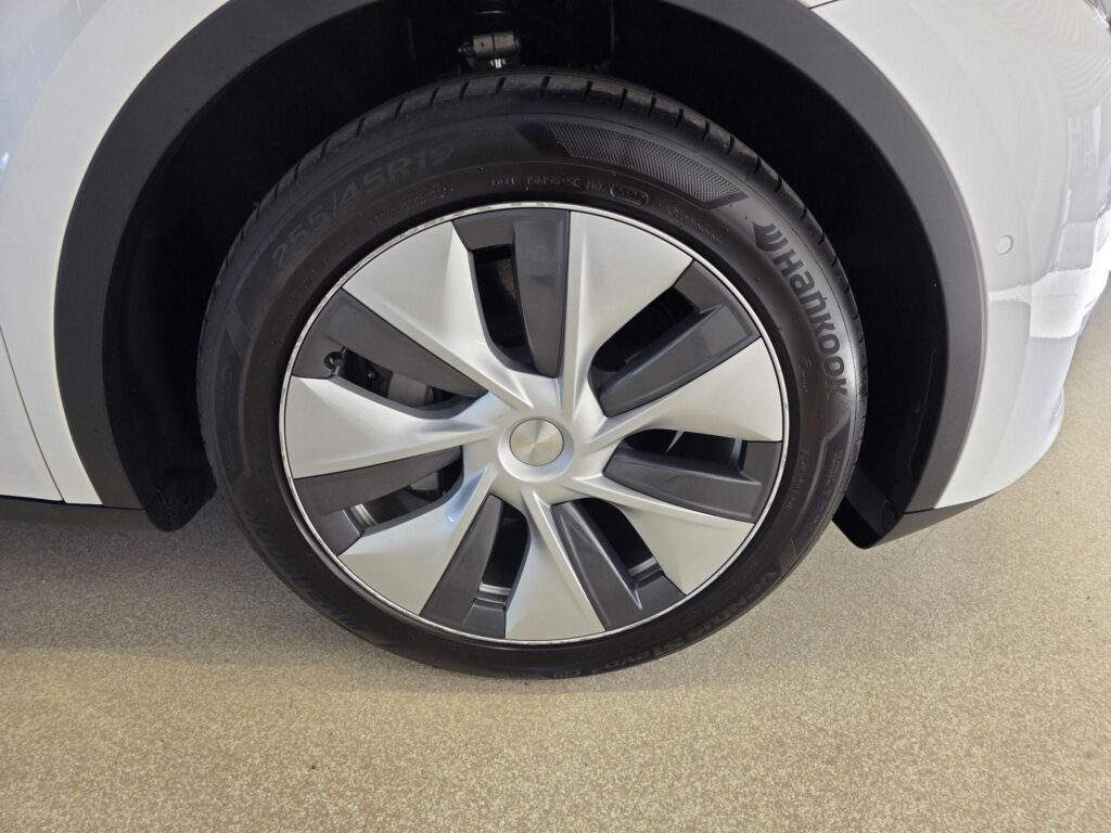 2022 TESLA MODEL Y REAR-WHEEL DRIVE MY22