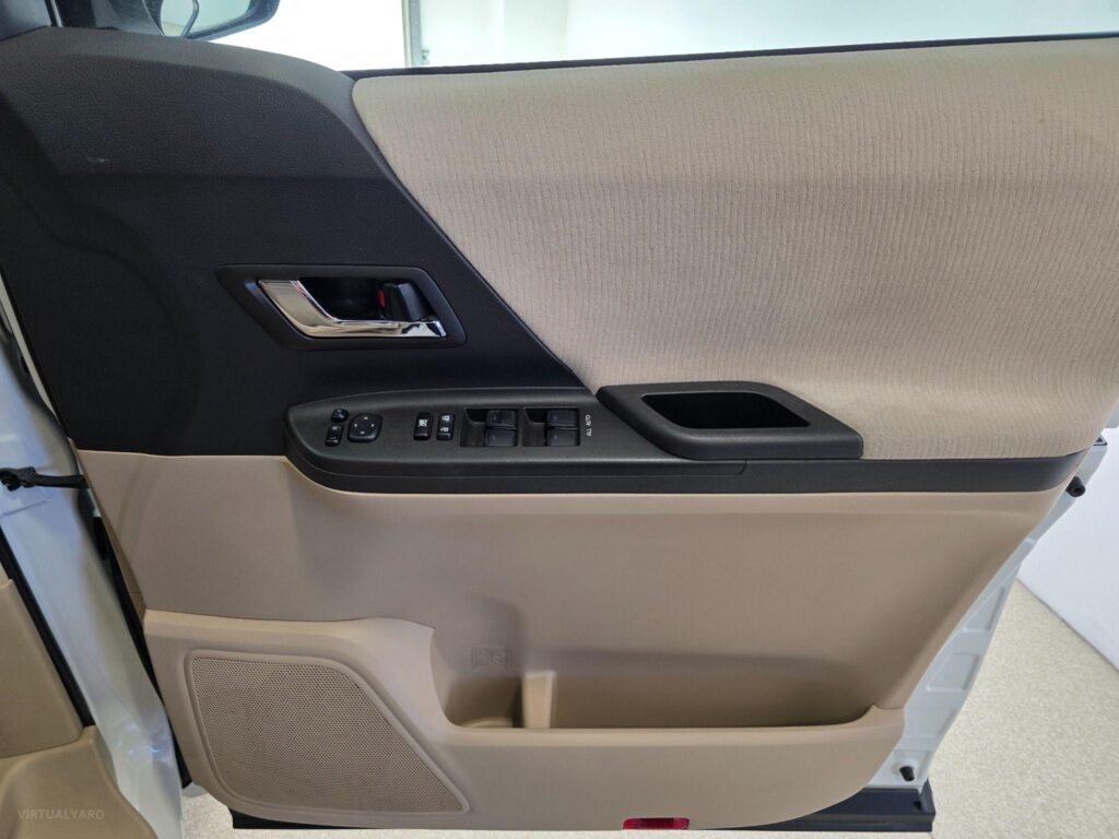 2014 TOYOTA ALPHARD AWD Welcab ANH25