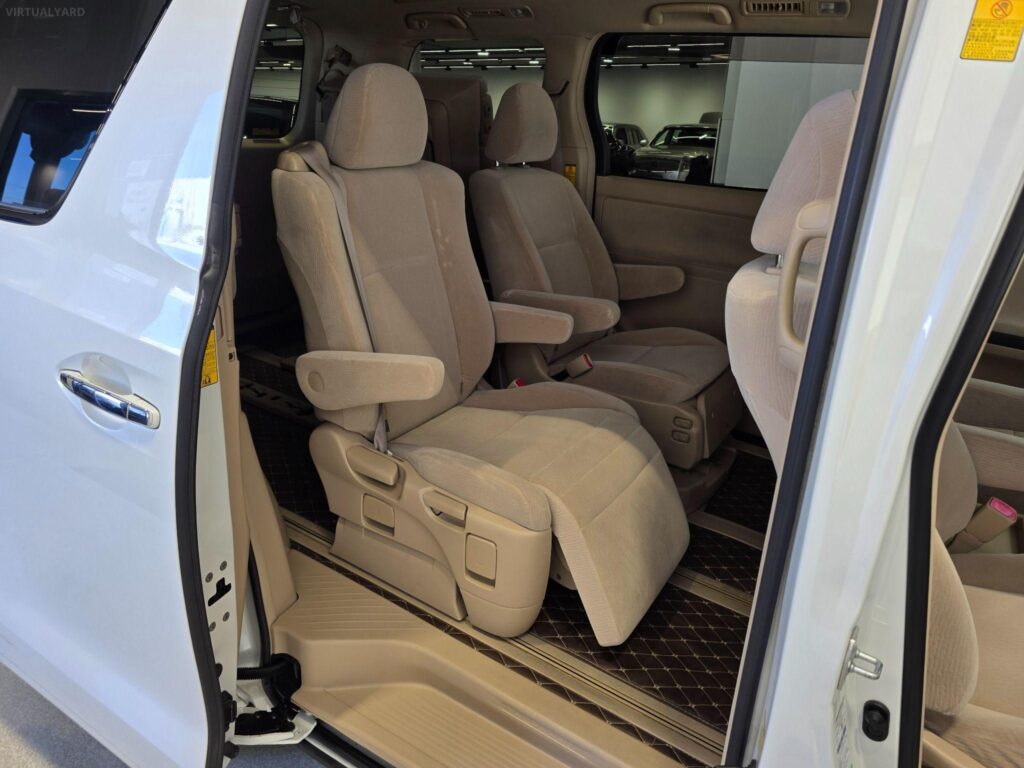 2014 TOYOTA ALPHARD AWD Welcab ANH25
