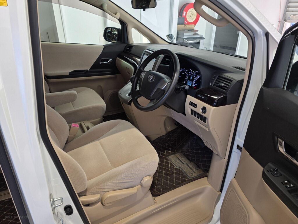 2014 TOYOTA ALPHARD AWD Welcab ANH25