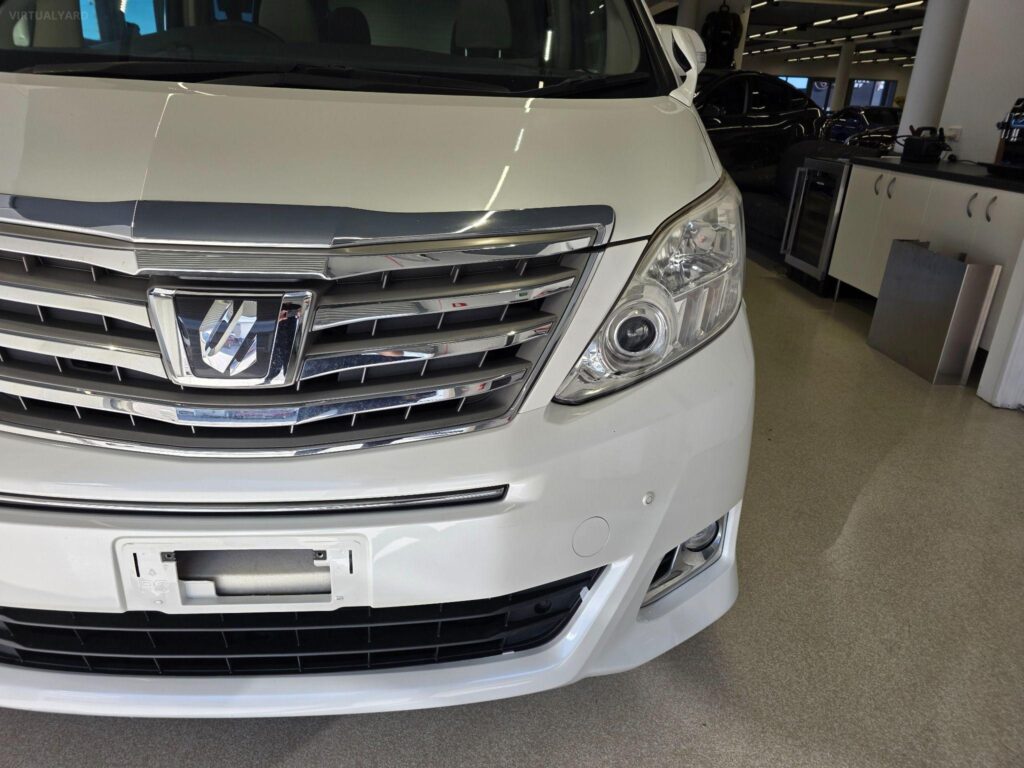 2014 TOYOTA ALPHARD AWD Welcab ANH25