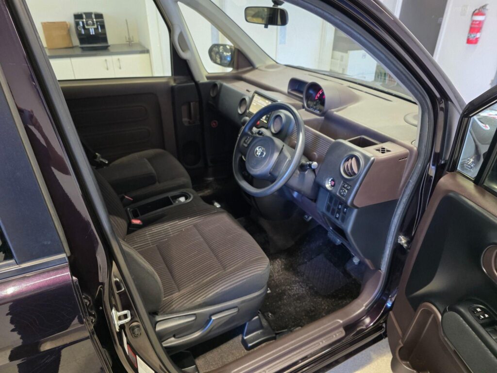 2015 Toyota Spade Y NSP141