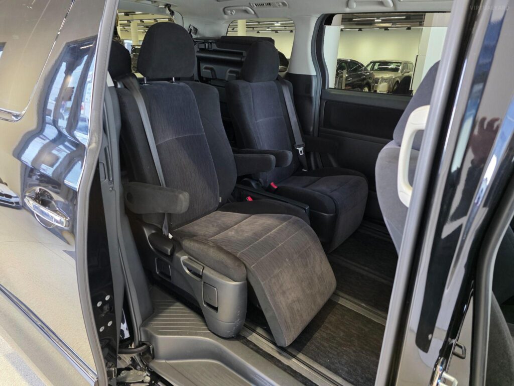2013 TOYOTA VELLFIRE 2.4Z ANH20