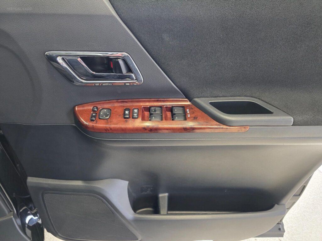 2013 TOYOTA VELLFIRE 2.4Z ANH20