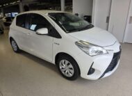 2017 TOYOTA VITZ HYBRID F 2WD NHP130 (ZX001284)