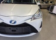 2017 TOYOTA VITZ HYBRID F 2WD NHP130