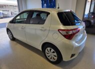 2017 TOYOTA VITZ HYBRID F 2WD NHP130