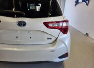 2017 TOYOTA VITZ HYBRID F 2WD NHP130