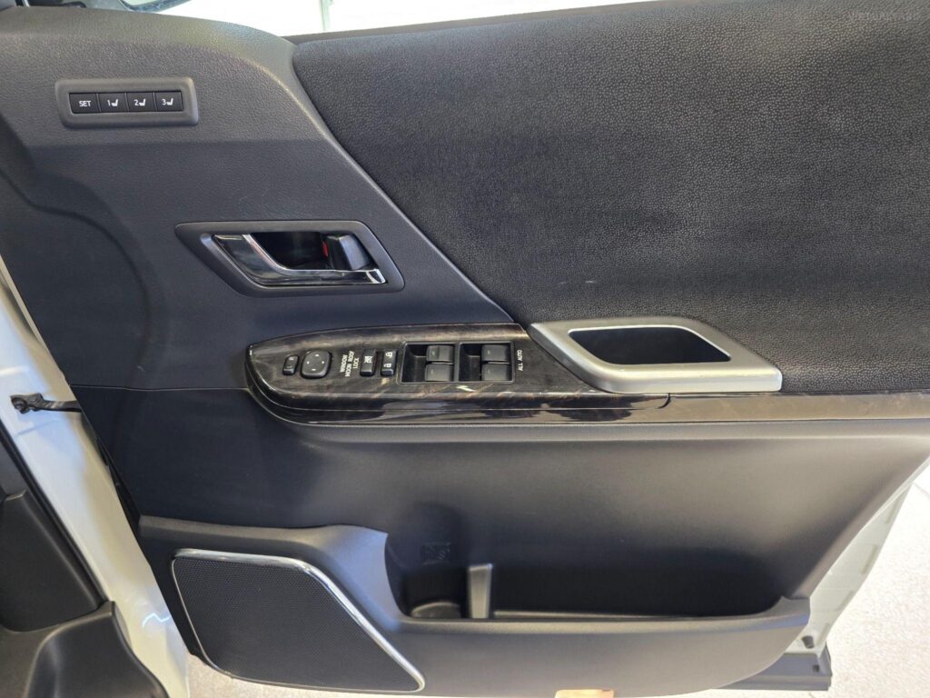 2013 TOYOTA VELLFIRE GGH20