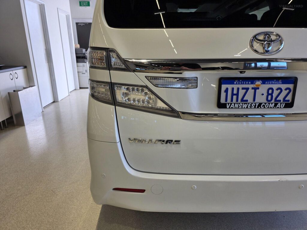 2013 TOYOTA VELLFIRE GGH20