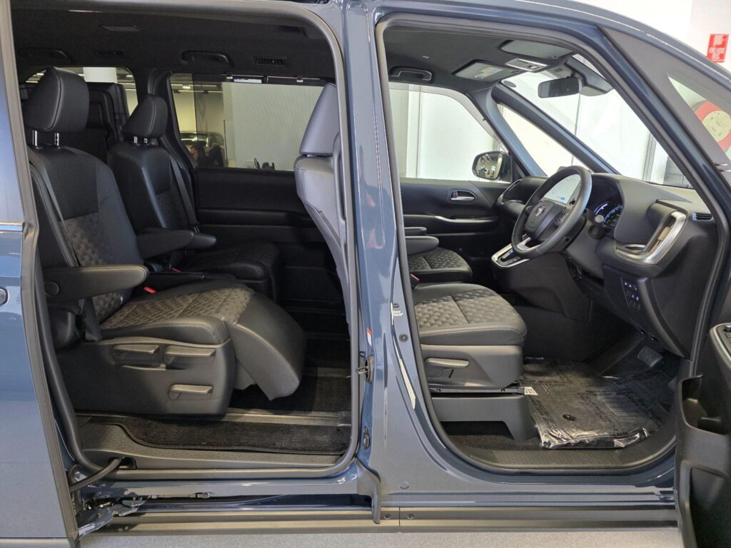 2024 Toyota Voxy Hybrid S-G ZWR90