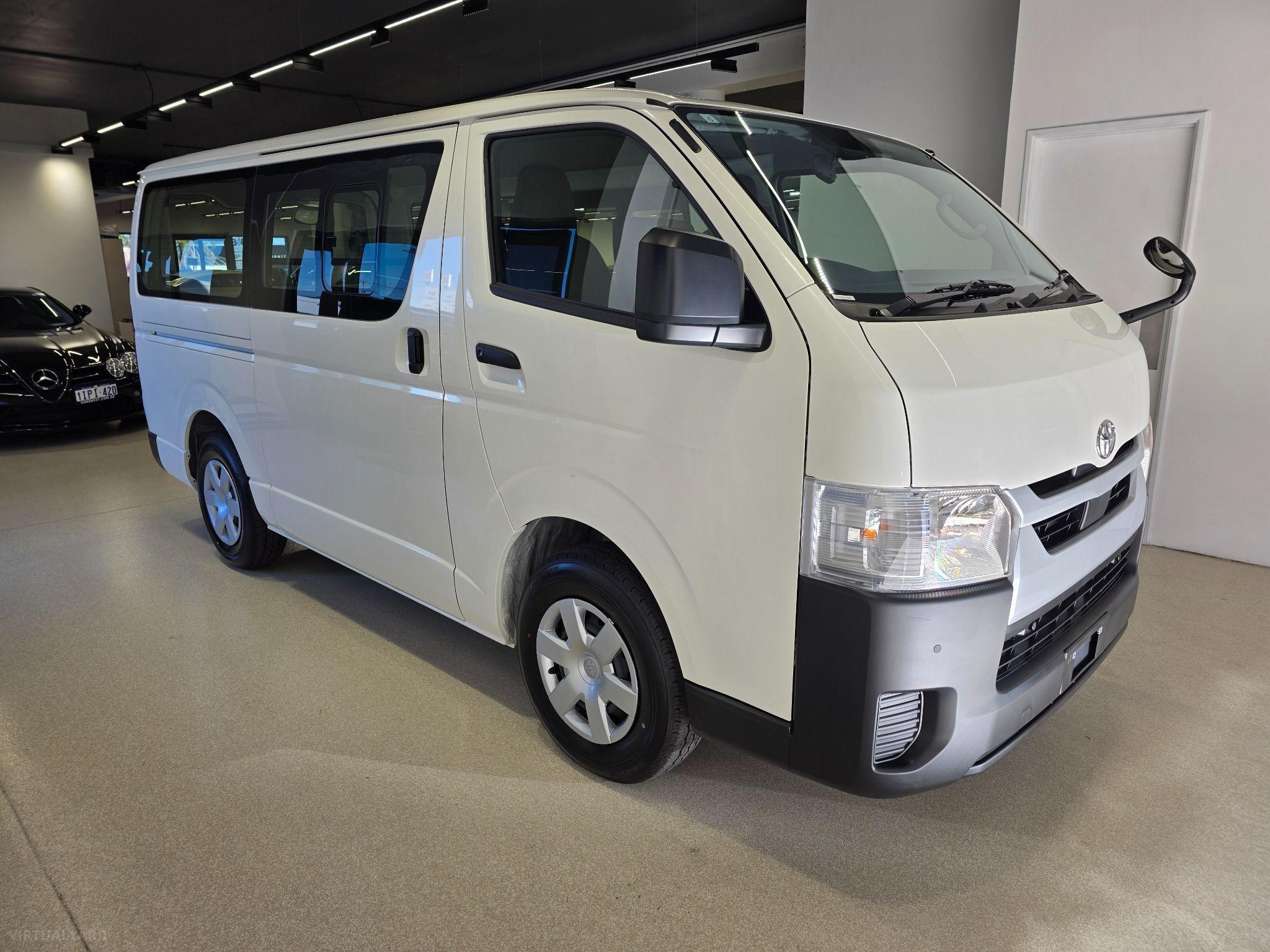 2024 TOYOTA HIACE DX LWB TRH200