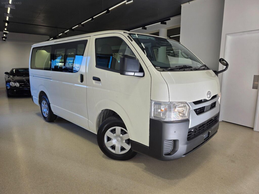 2024 TOYOTA HIACE DX LWB TRH200