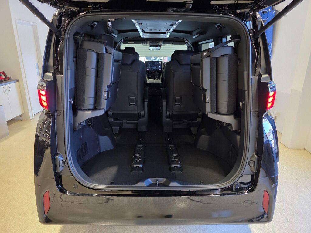 2025 TOYOTA ALPHARD Z AWD AGH45