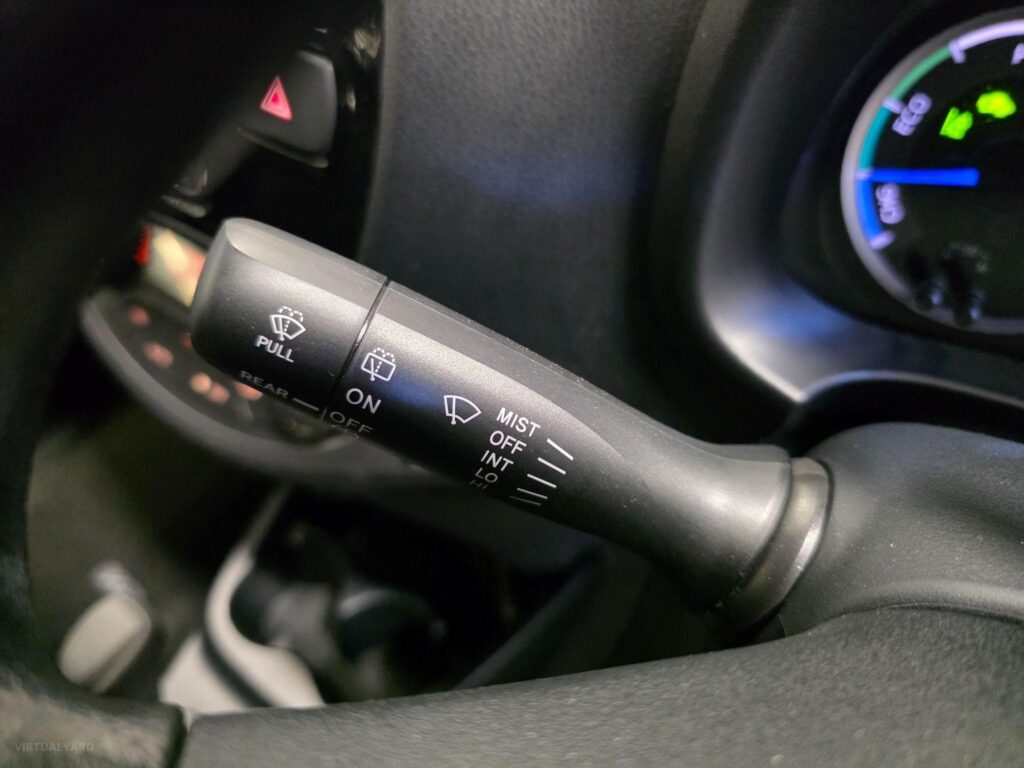 2019 TOYOTA VITZ HYBRID F 2WD NHP130