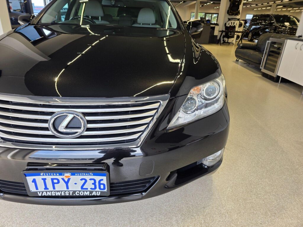 2011 LEXUS LS460 AWD USF45