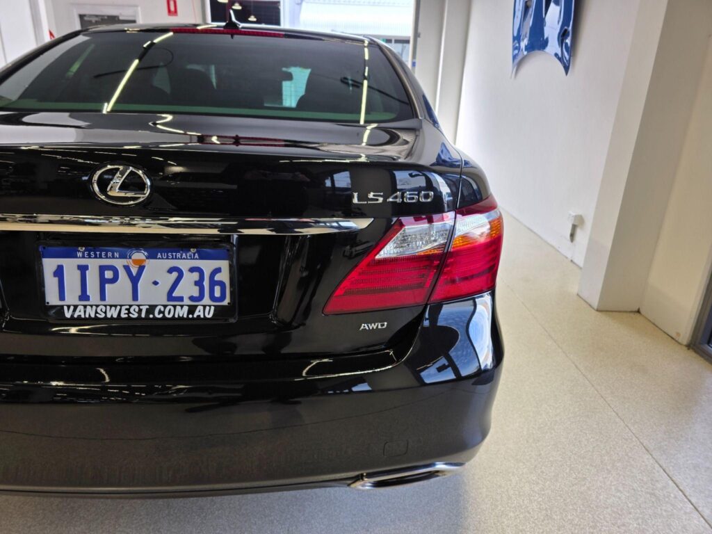 2011 LEXUS LS460 AWD USF45