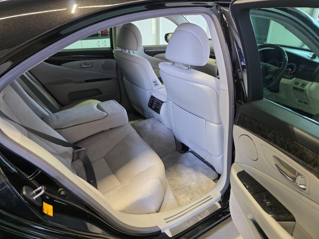 2011 LEXUS LS460 AWD USF45