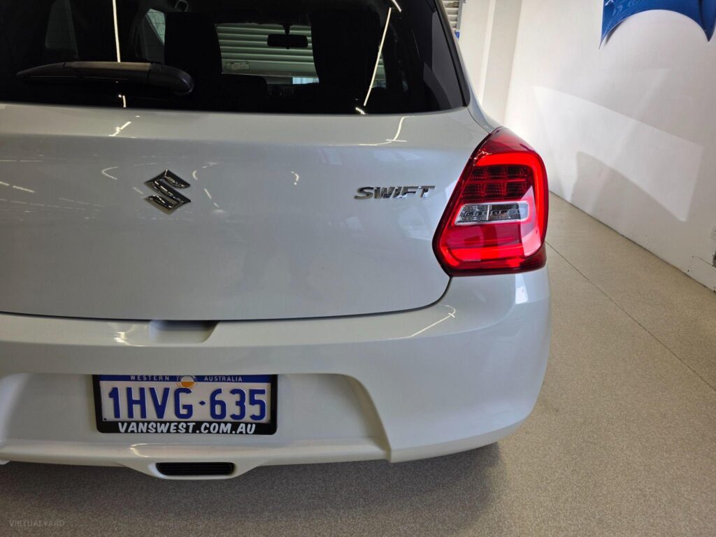 2023 SUZUKI SWIFT GL NAVI AZ SERIES II