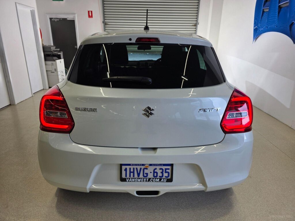 2023 SUZUKI SWIFT GL NAVI AZ SERIES II