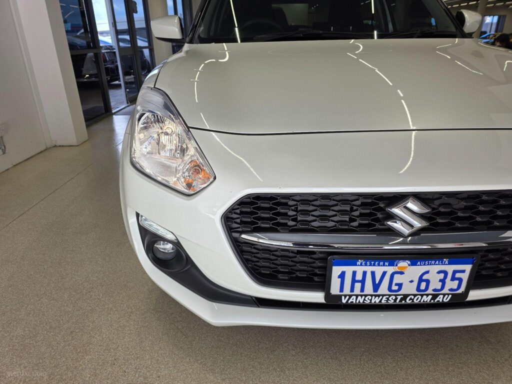 2023 SUZUKI SWIFT GL NAVI AZ SERIES II