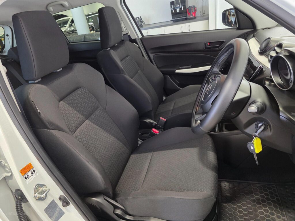 2023 SUZUKI SWIFT GL NAVI AZ SERIES II
