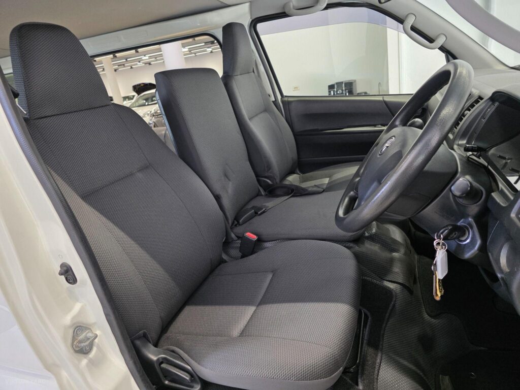 2019 TOYOTA HIACE LONG DX TRH200