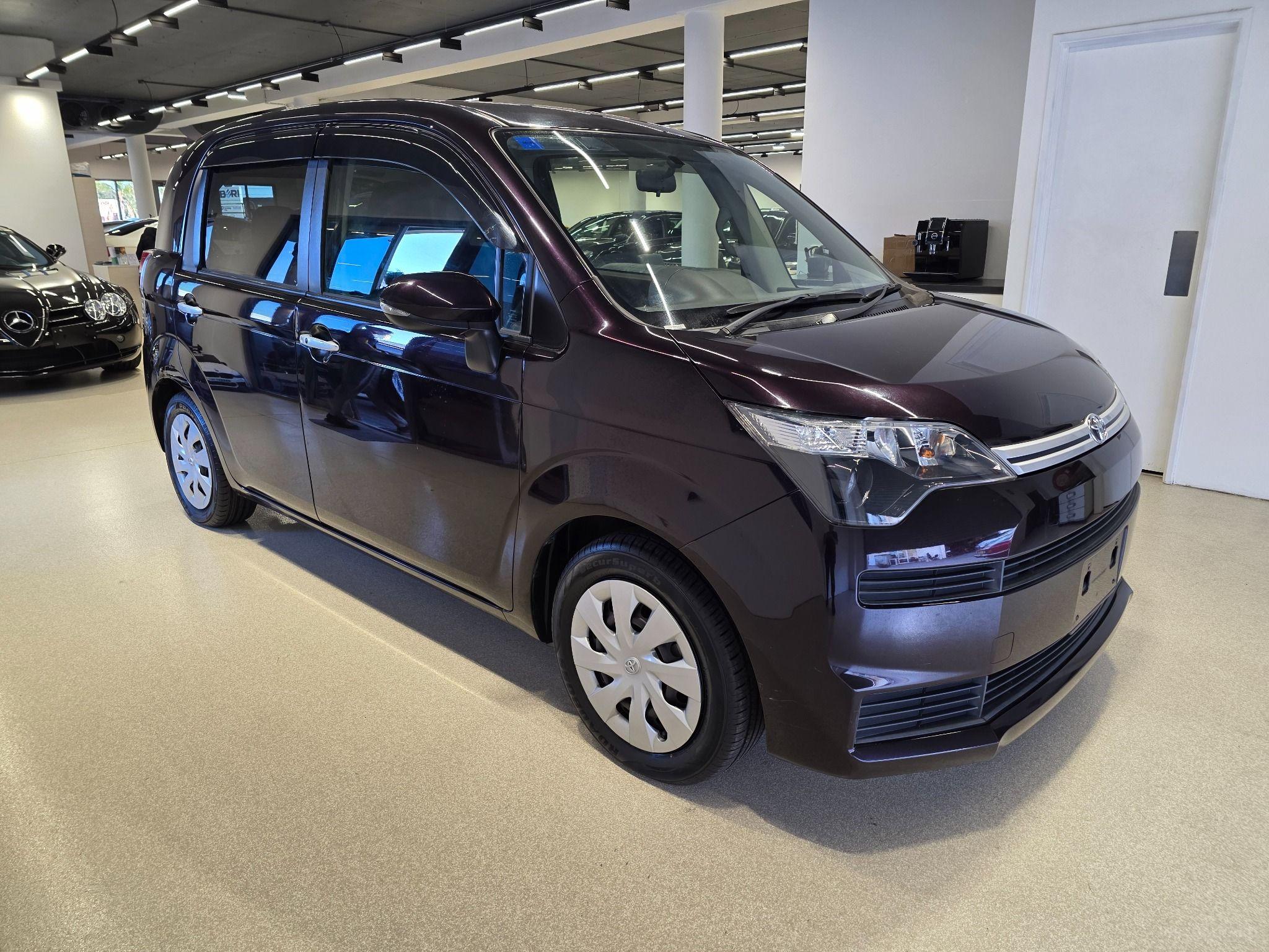 2015 Toyota Spade Y NSP141