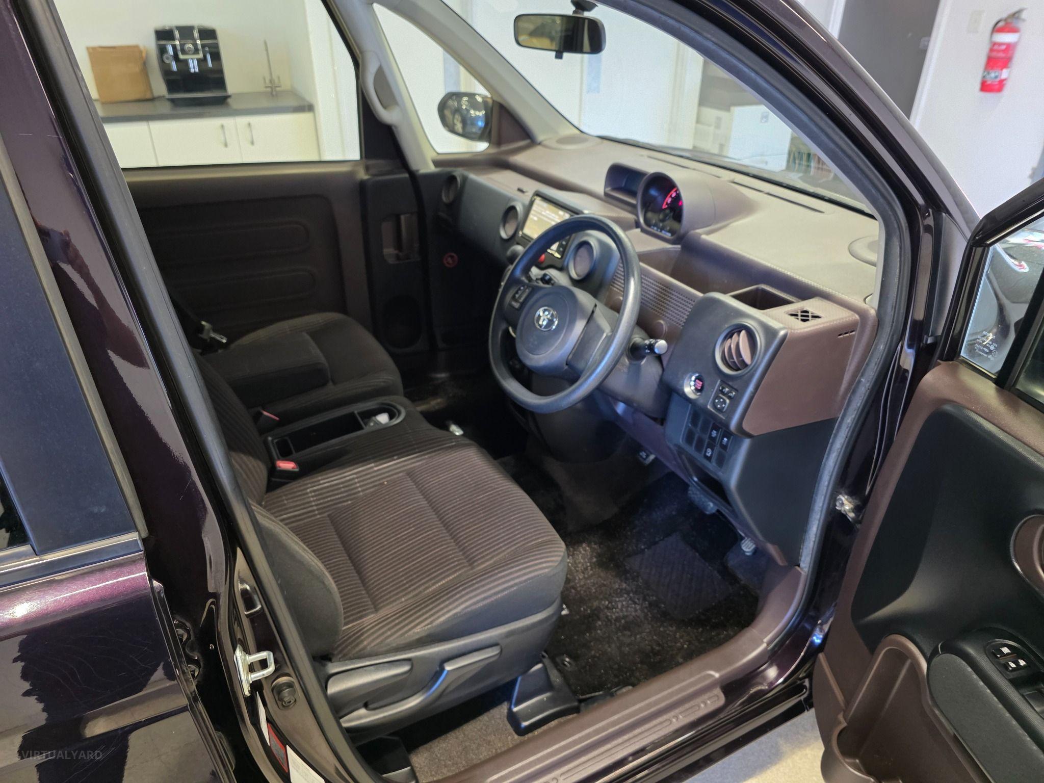 2015 Toyota Spade Y NSP141