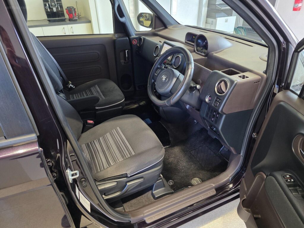 2015 TOYOTA Spade F